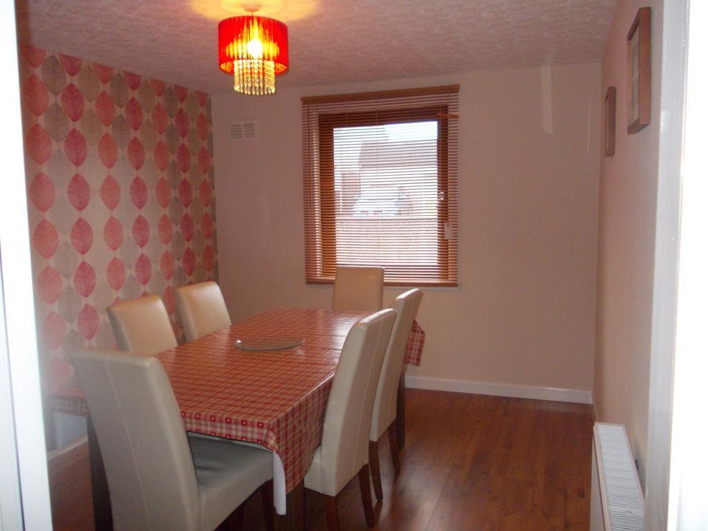 Stornoway Self-Catering Barony Square Villa Exterior photo